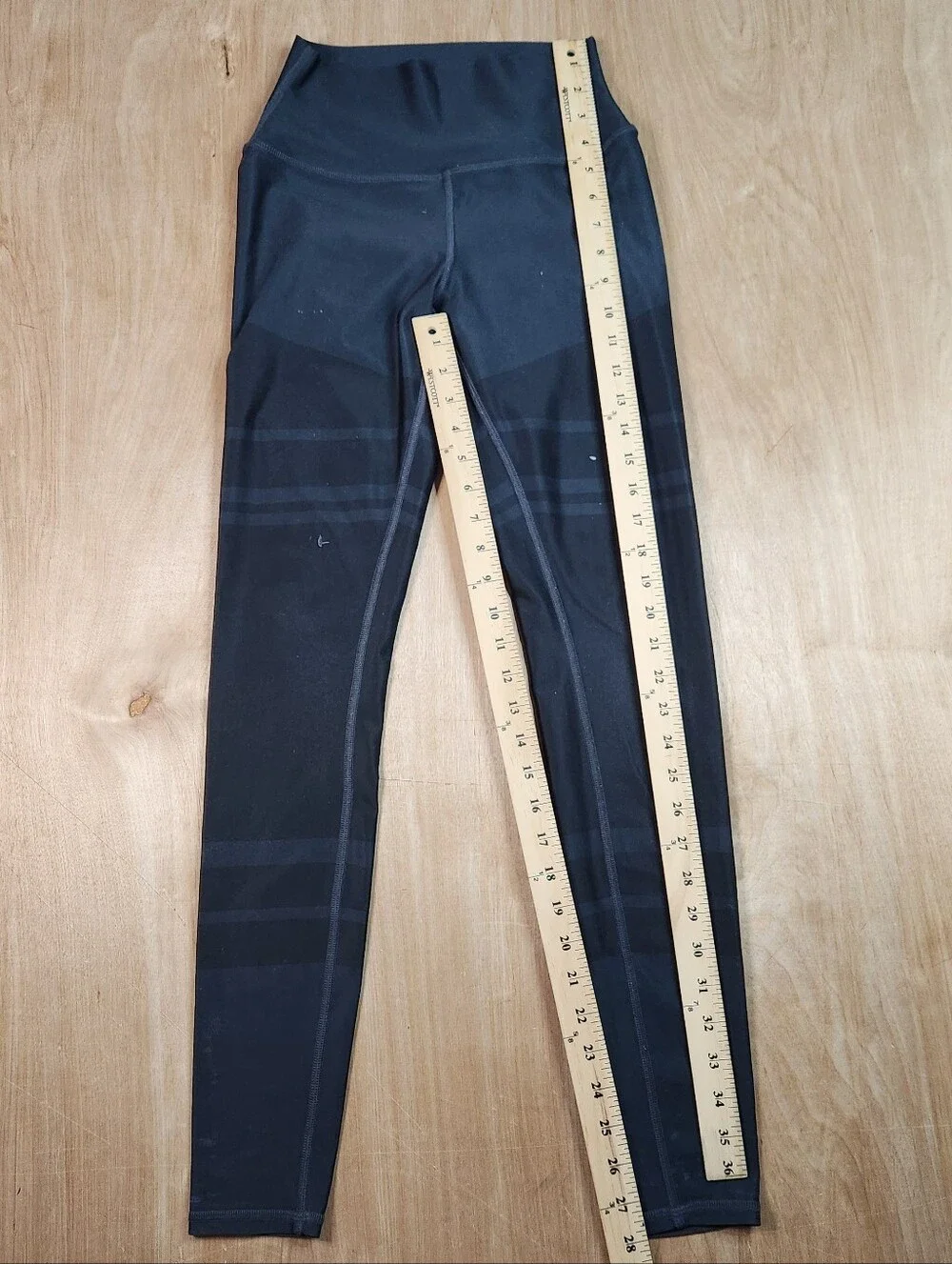 Alo Yoga Women's Black And Grey Leggings 27